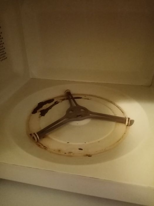 Mikrofala w dobrym stanie,używana.