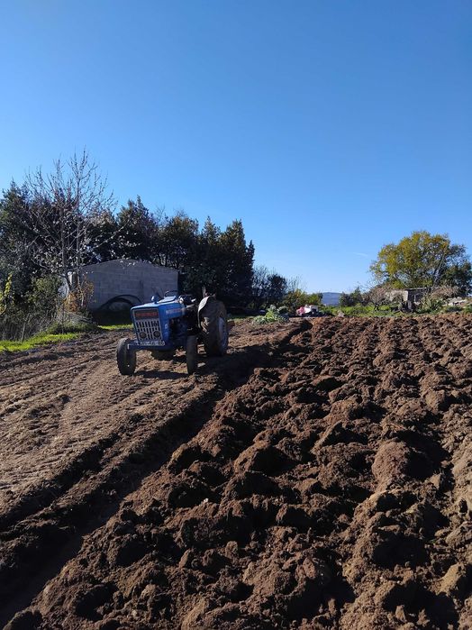 Trator agrícola