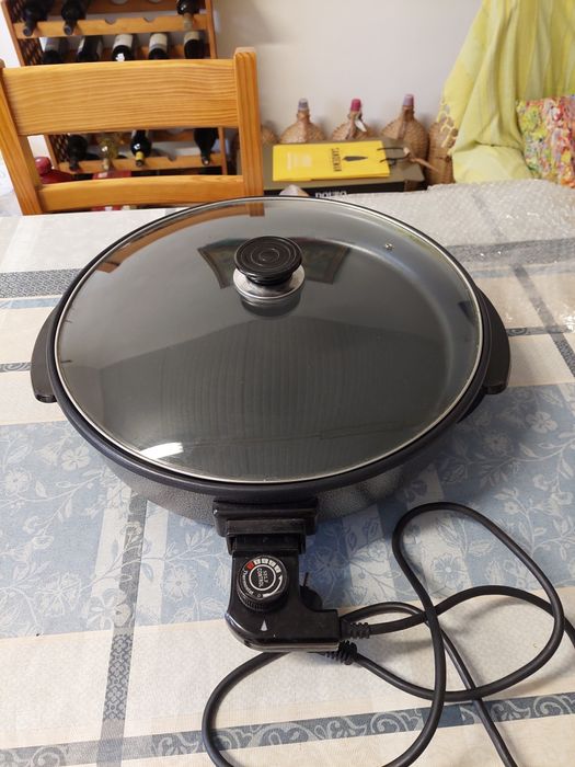 Grelhador elétrico antiaderente redondo