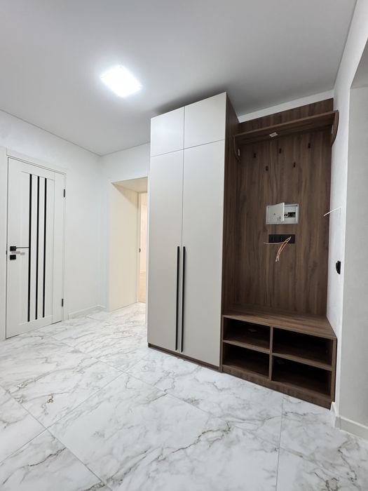 2 кімнатна квартира продаж Бам єр іо меблі техніка