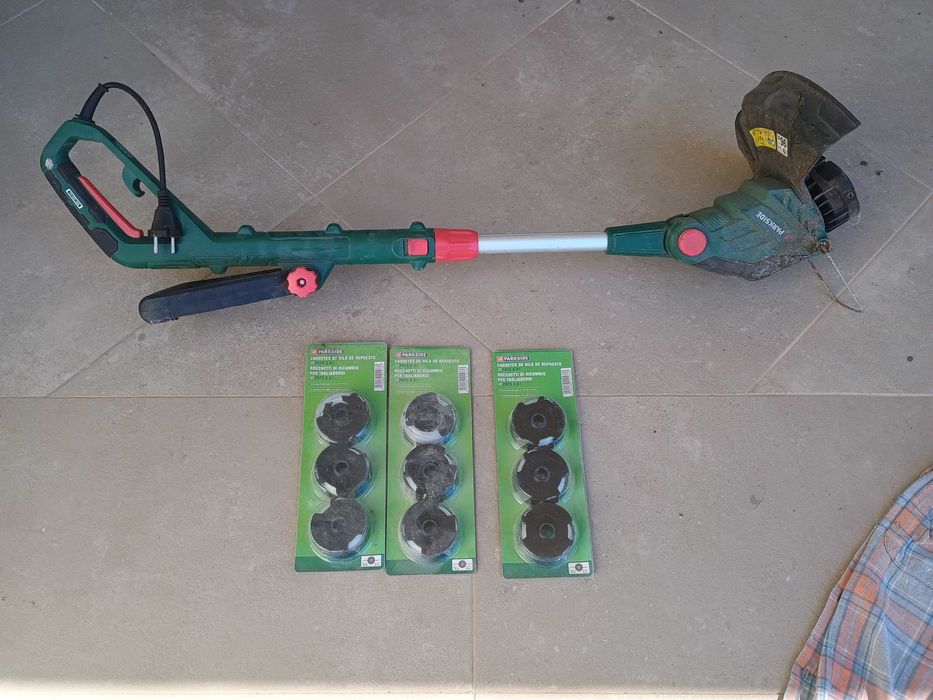 Aparador de Relva elétrico / Electric Grass Trimmer