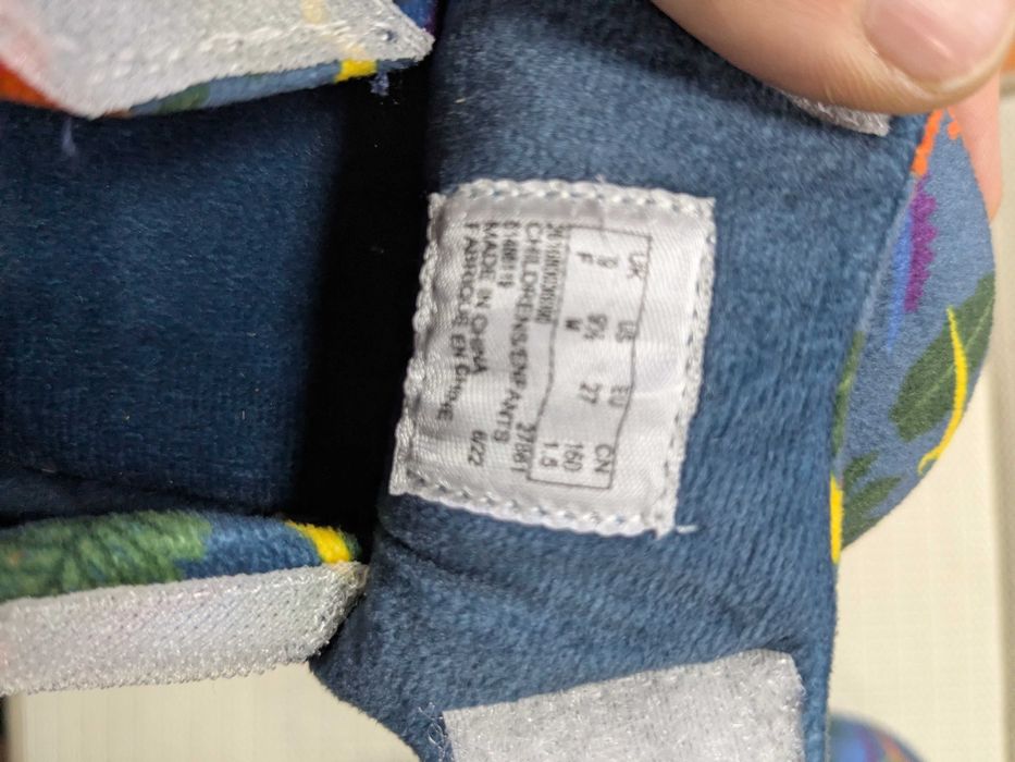 Clarks kapcie w dinozaury na rzep rozm. 27