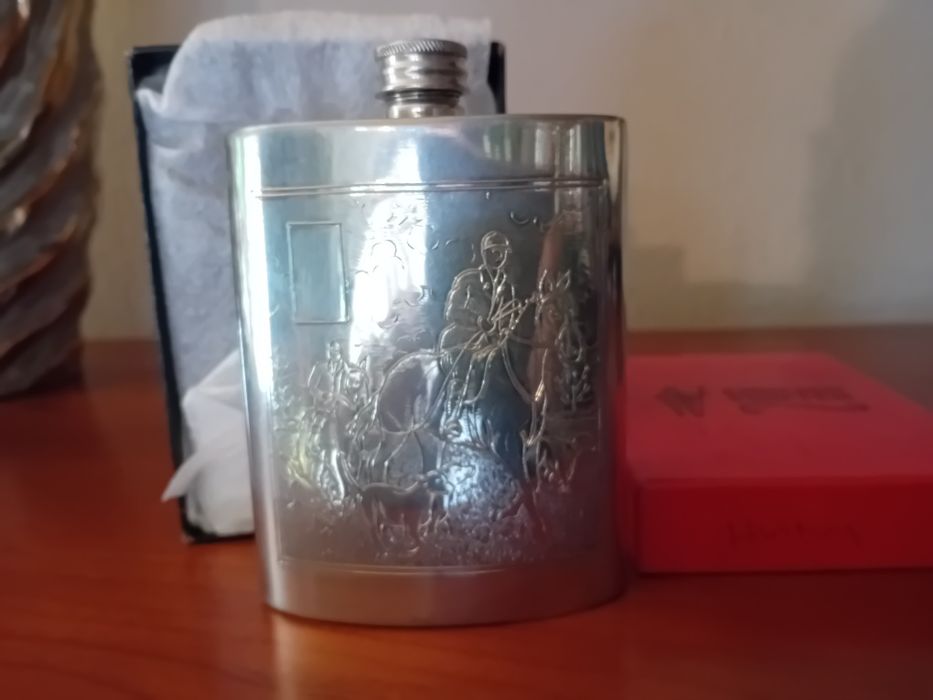 Garrafa de bolso English Pewter