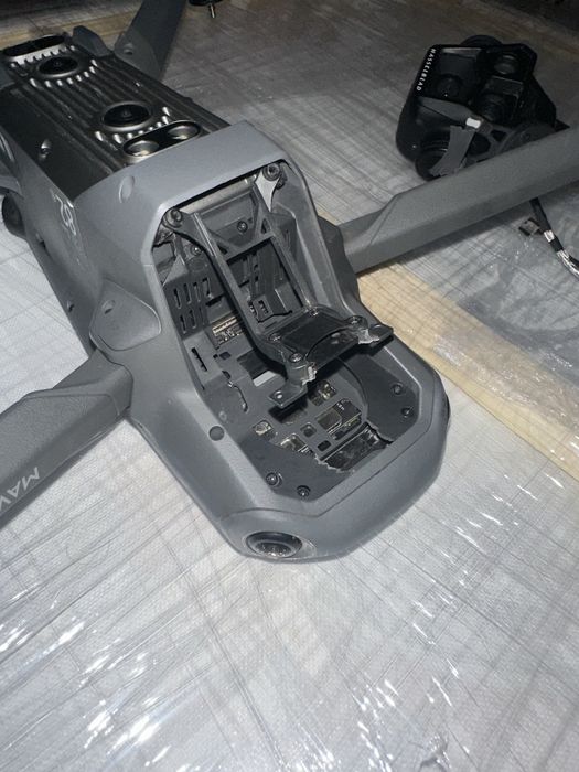 Mavic 3pro на запчасти или востановление