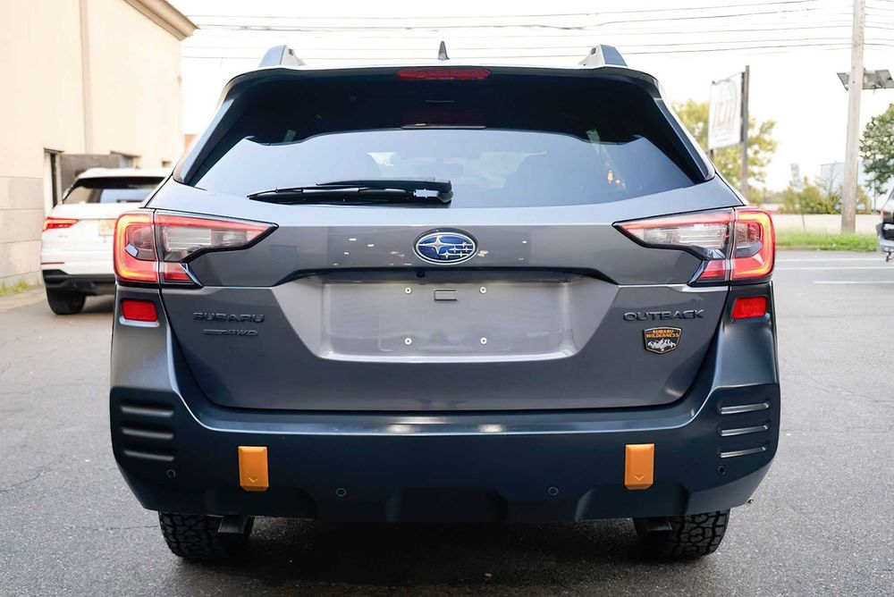 Subaru Outback      2023