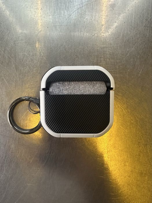 Чохол для AirPods 4