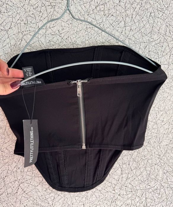 Чорний корсетний топ