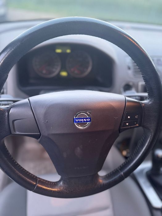 Volvo v50 manual benzyna gaz 2006