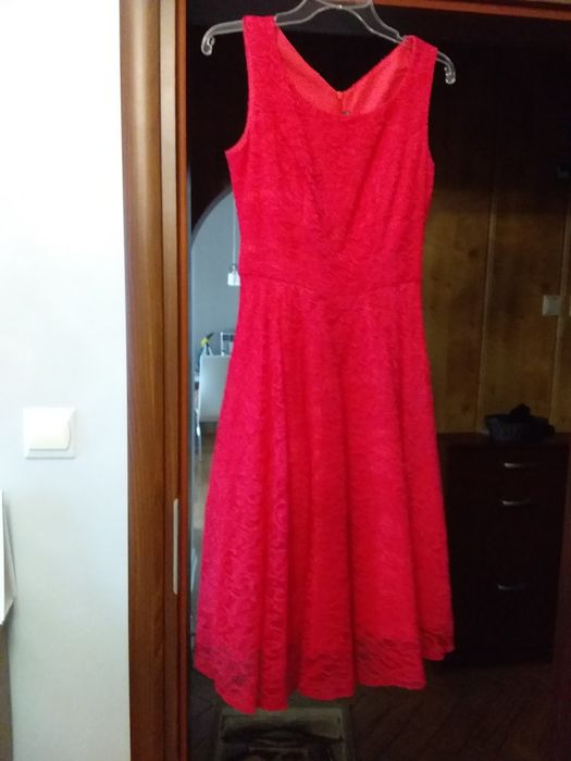 Suknia damska z koronki