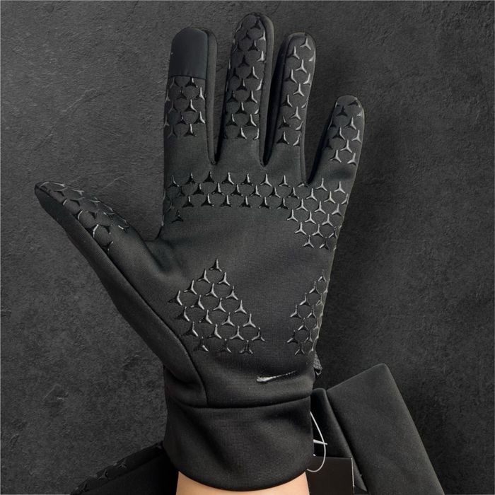 Rękawiczki Nike zimowe sportowe czarne dotykowe antypoślizgowe