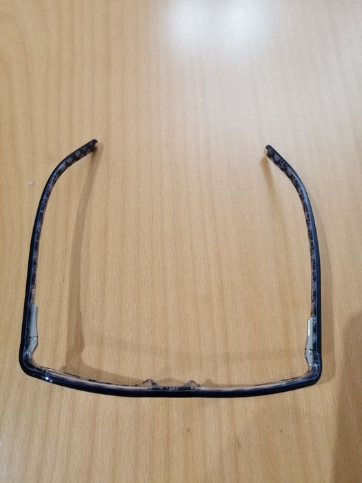 Vários óculos ótica e sol