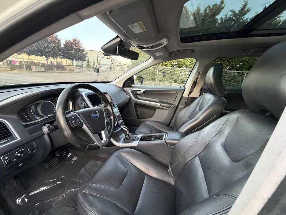 Volvo XC60 T5 Premier      2016