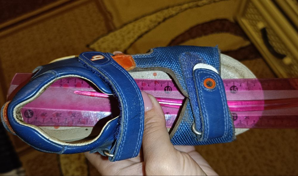 Віддам безкоштовно Босоніжки 27р