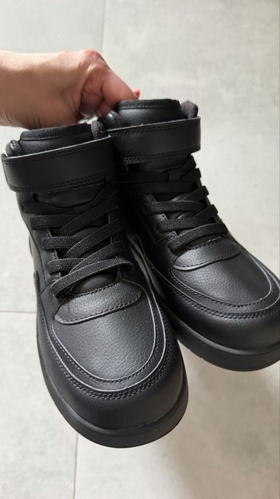 Демісезонні черевики H&M  34р