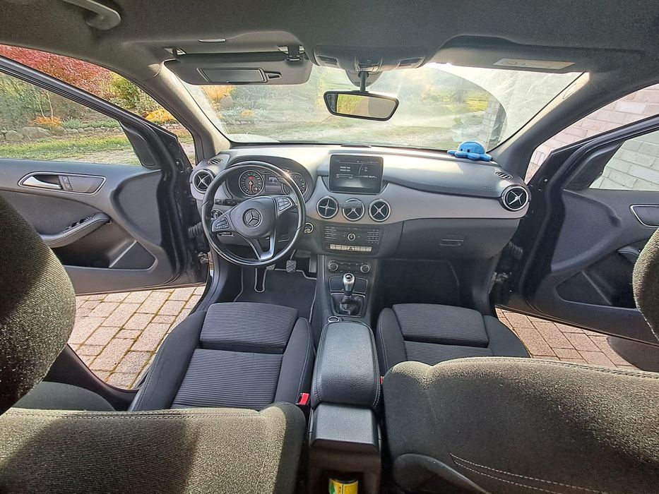 Mercedes-Benz B klasa.