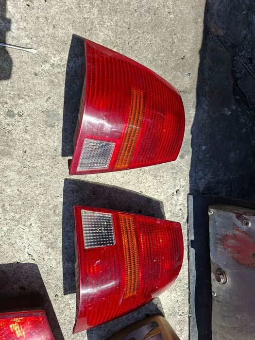 Volkswagen Golf IV 4 Bora kombi lampa tył lewa prawa kompletna Europa