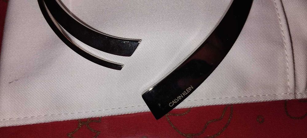 Colar Calvin Klein em aço