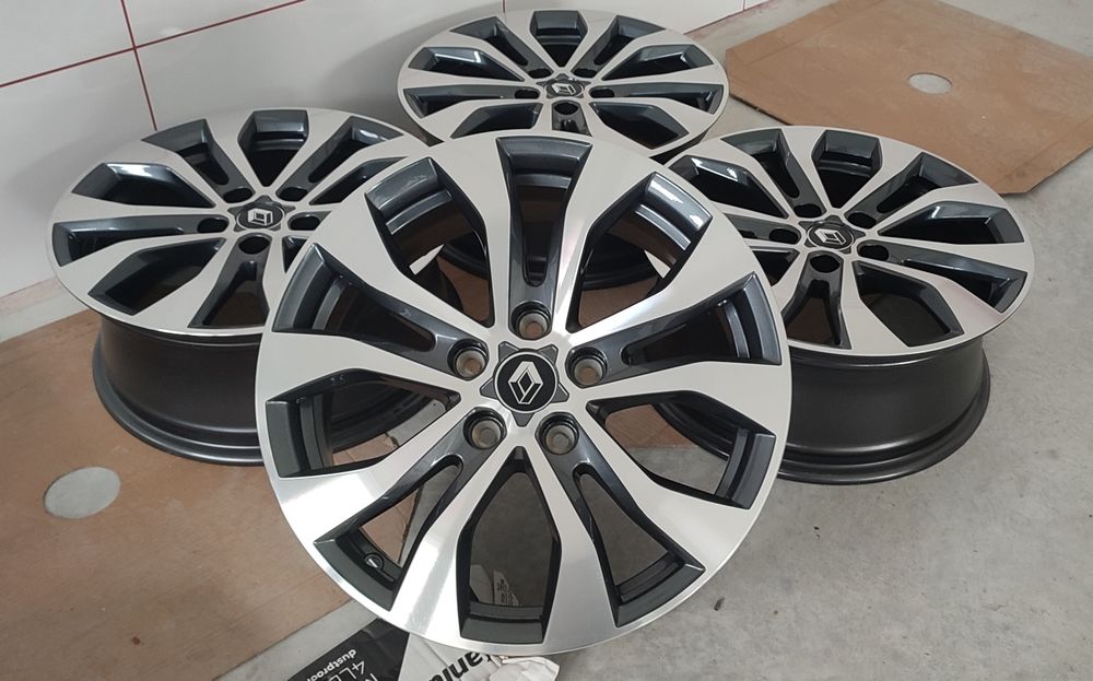 5x114.3 R17 Renault Oryginalne NOWE