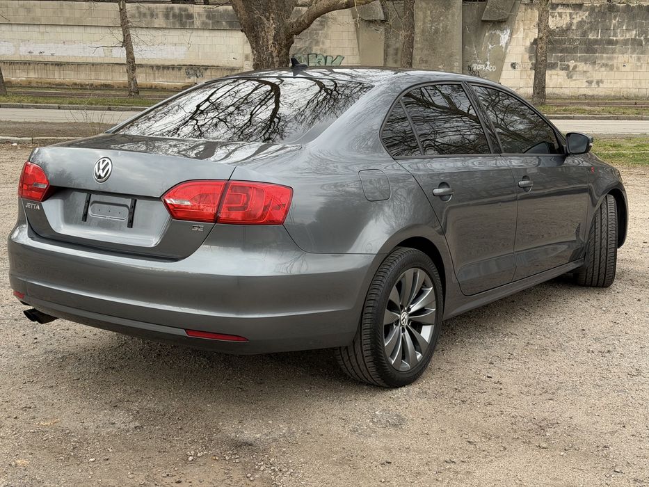 Volkswagen Jetta 2013/14