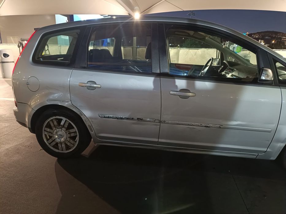 Ford C-Max Automático | 111.000 KM | Diesel | 2006 | Pneus Novos