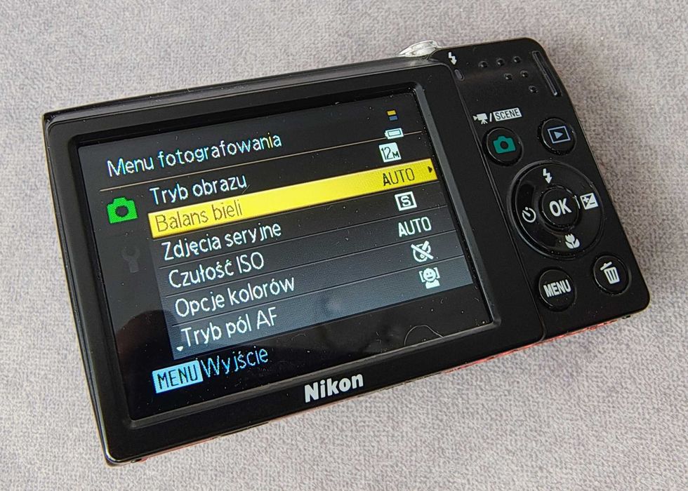 Nikon coolpix s2500