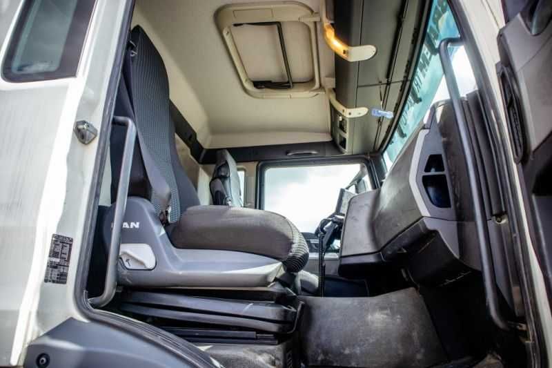 Вантажний автомобіль MAN TGS 32.400BB+LIEBHERR 8M³+BAND/TAPIS 16m