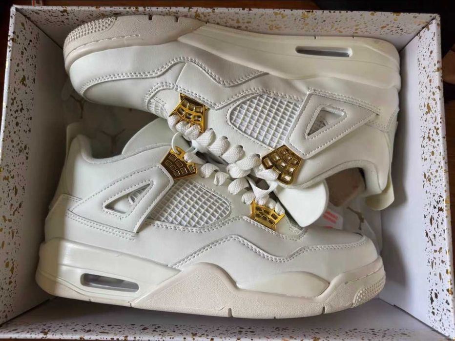 Jordan 4 Retro Metallic Gold