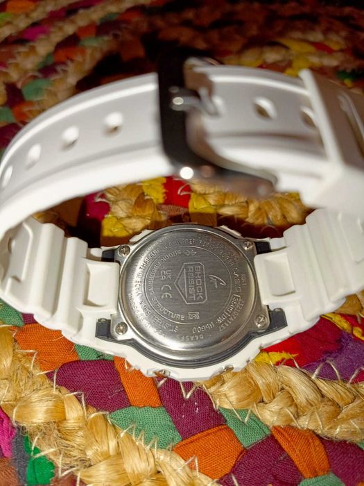 Casio G-SHOCK DW-5600SF-7ER Bluetooth - stan BDB!