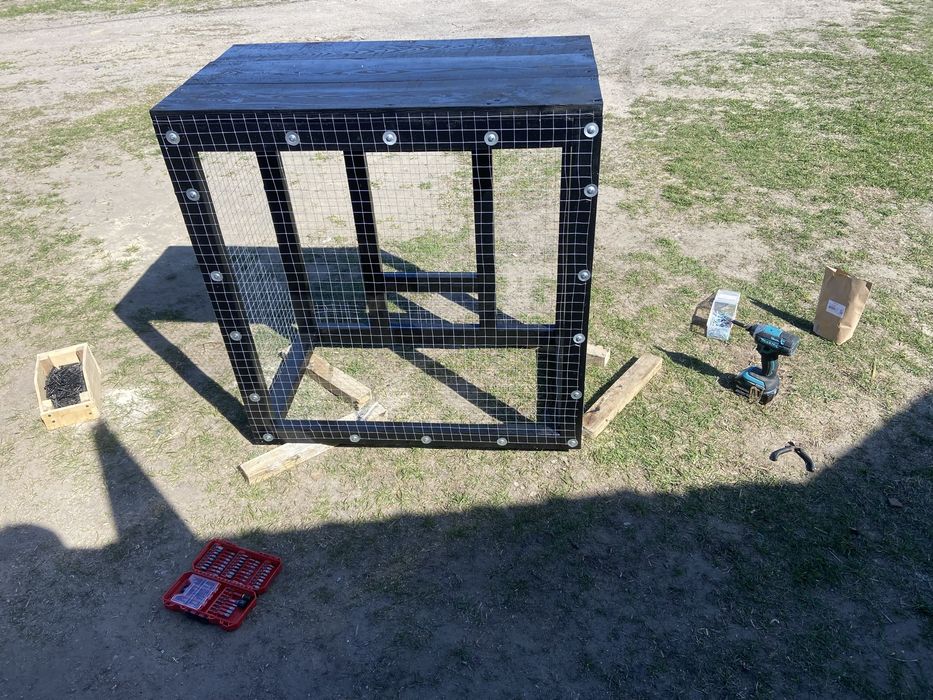 Sprzedam wolierke dla ptakow