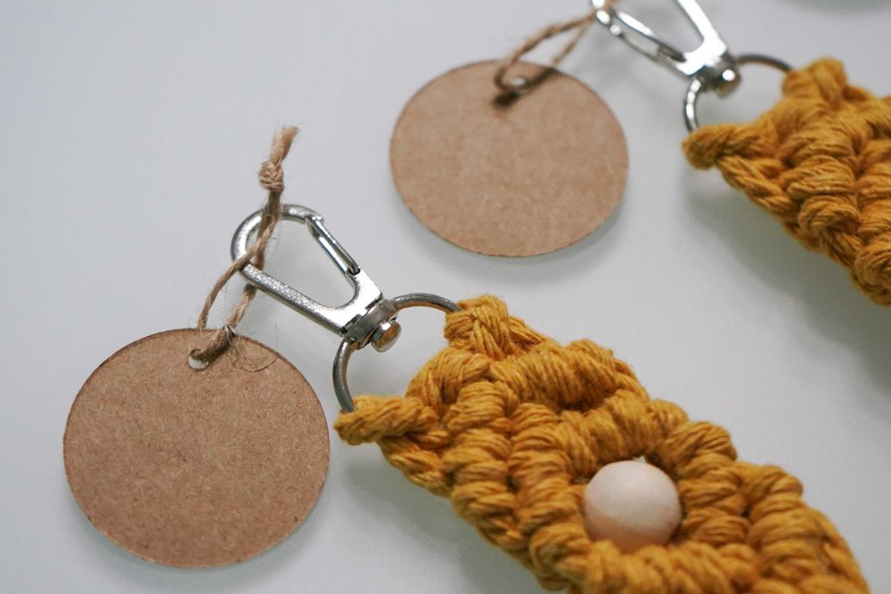 Porta-chaves em macramé