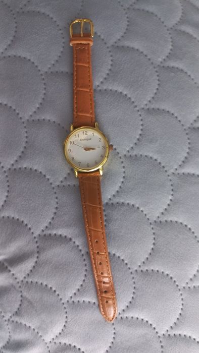 Zegarek damski na pasku