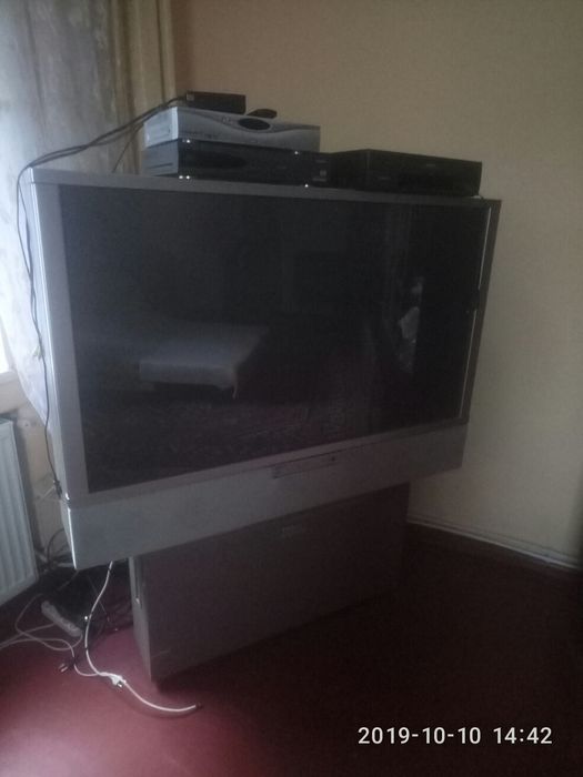 телевизор Thomson scenium 131см диагональ