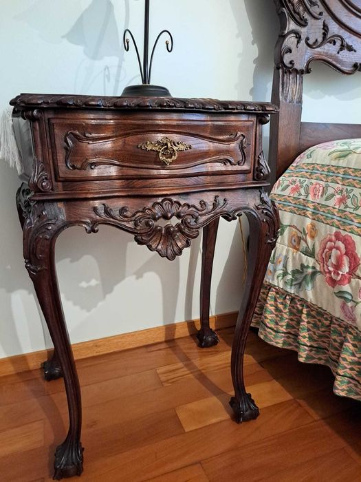 Mobília de quarto estilo antigo