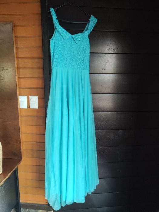 Vestido ombro a ombro
