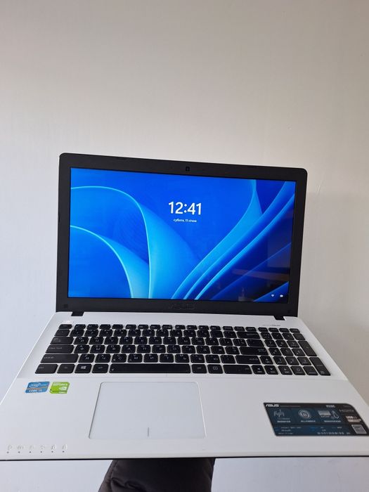 Asus X550C i5 3337u