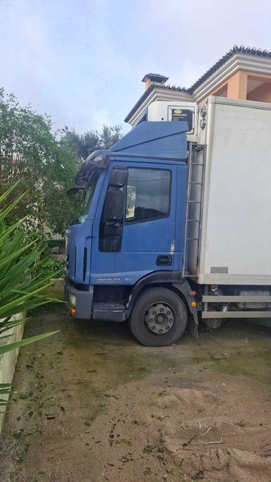 Camião Frigorífico Profissional com Motor de Frio