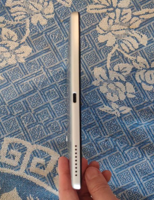 Продам планшет Lenovo TAB M10 FHD Plus TB-X606F 4GB/128GB