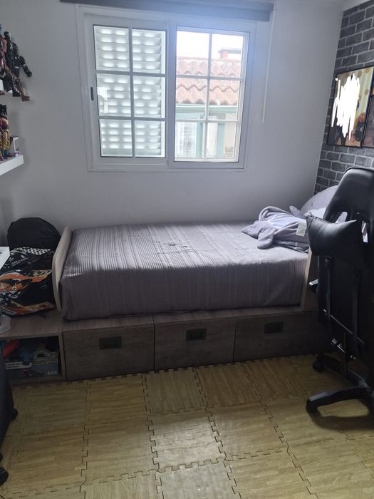 Cama de criança 200x90 + secretária