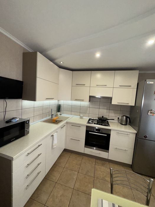 Продам 3-к квартиру з Автономним газовим опаленням