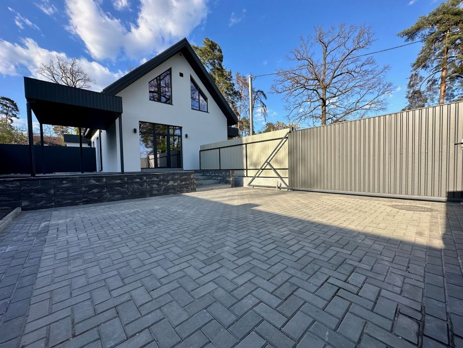 Дуплекс з новим ремонтом 100 м на 2,5 сотках землі. Буча 165000$