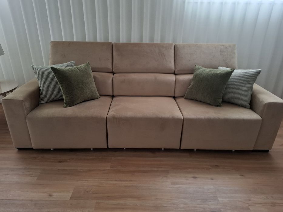 Sofá  extensível ,1900euros