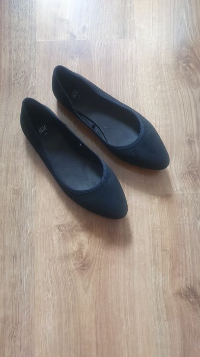 H&M czarne baleriny w szpic rozm. 37
