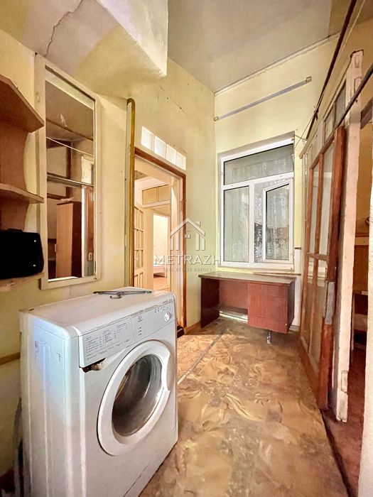 Продається простора 3-кімнатна квартира 84 м² в ЦЕНТРІ! (84120)