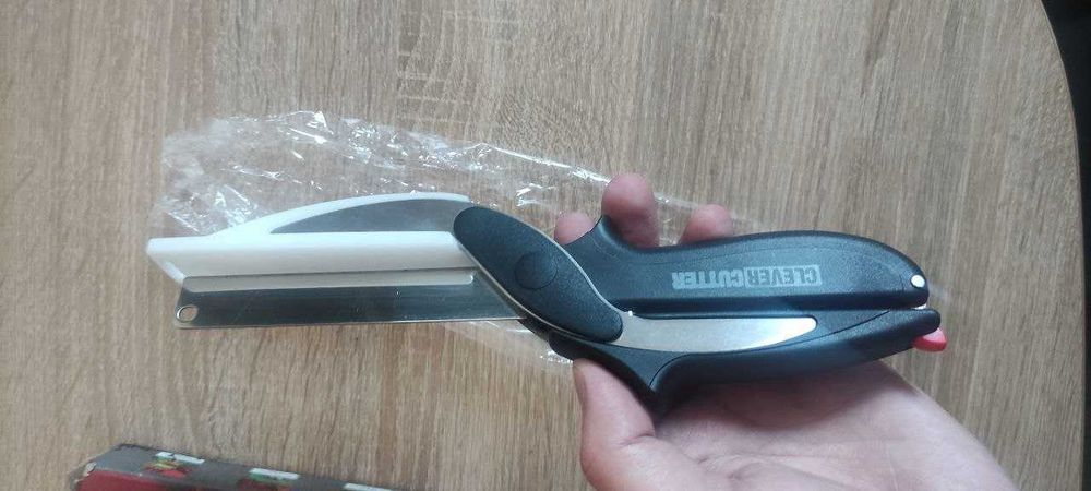 Универсальный кухонный нож-ножницы Clever Cutte