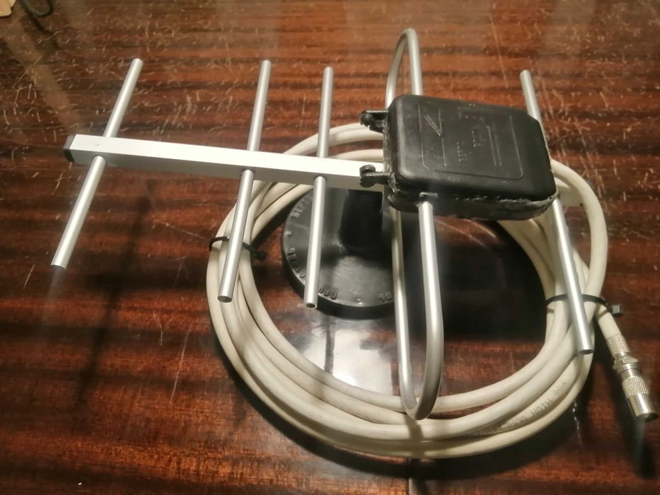 Тюнер Т2 Romsat T8030HD (1080p), антенна Верта