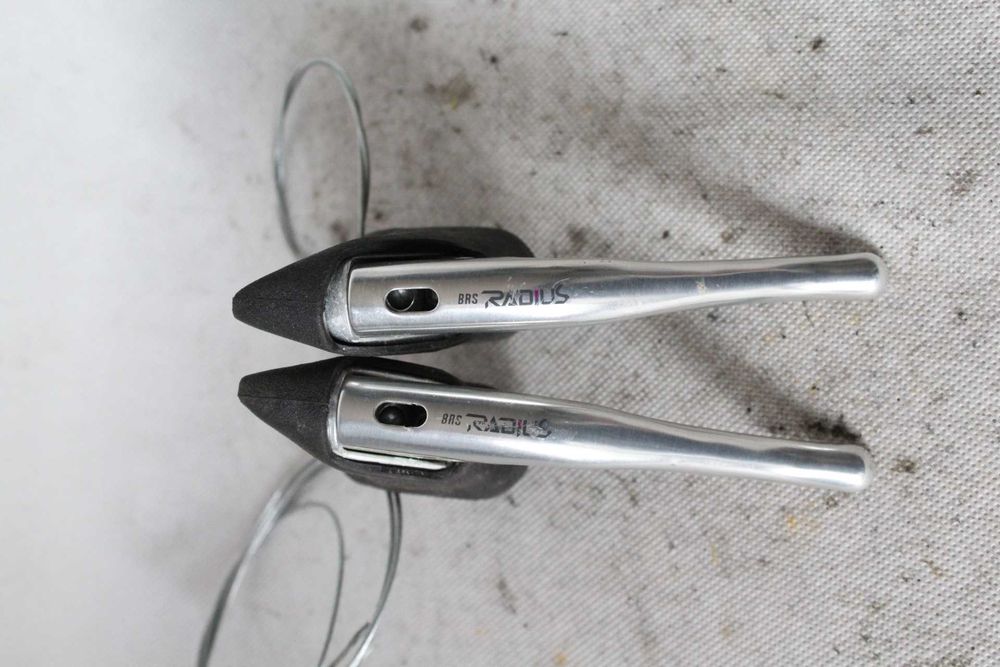 klamki hamulcowe szosowe dia compe BRS radius lata 80/90' CW5