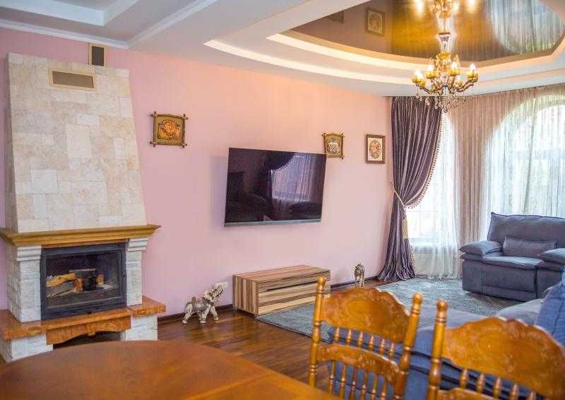 Продам сучасний будинок, 181 м², 6 соток в центрі Авангарду!