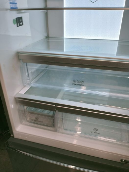 Lodówka Haier 70 szerokość jak nowa uszk w całości lub na części