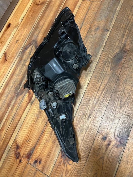 Фара права Toyota Avensis t27 передн прав фара з Авенсіс Т27 2013р