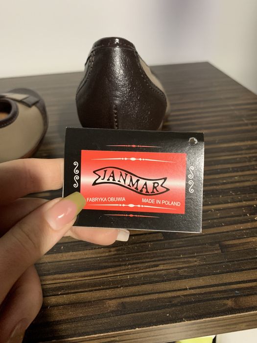 buty janmark brazowe nowe na malym obcasie rozmiar 36